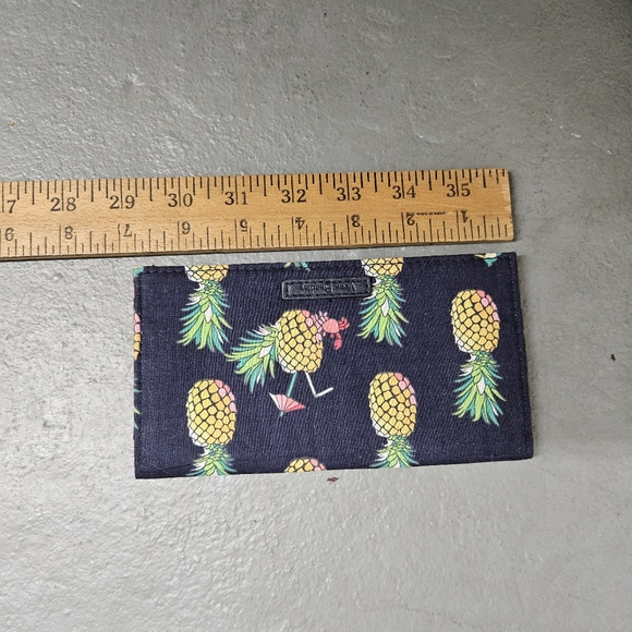 Vera Bradley Checkbook Cover Toucan Party - Picture 6 of 8